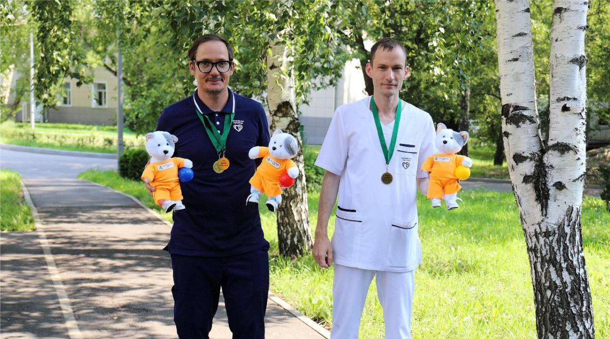 Спортивная команда Первой онкологической больницы Москвы заняла сразу 3 призовых места в «медЗАбеге»